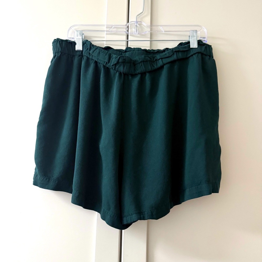 Maurices Womens XL Dark Green Rayon Tie Front Paperbag Waist Pull On Shorts